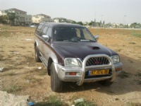 מיצובישי&nbsp;מגנום 4X4&nbsp;TDI GLS דאבל קבינה אוט' דיזל 2.5&nbsp;2002