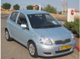 טויוטה יאריס SOL אוט' 1.3 2005